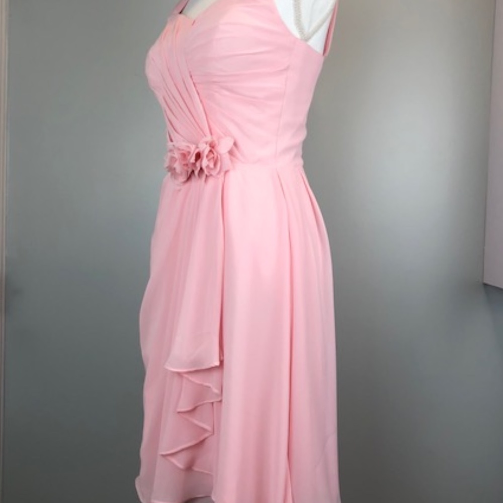 💥Host Pick💥Bridesmaid Dress With Cascading Ruffles .Sz 6 - Picture 2 of 15